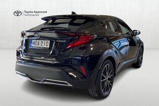 Toyota C-HR vaihtoauto