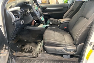 Toyota Hilux vaihtoauto