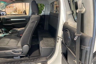 Toyota Hilux vaihtoauto