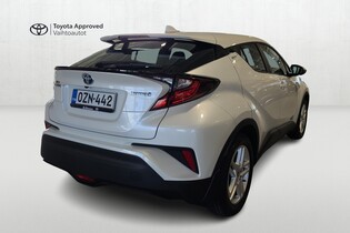 Toyota C-HR vaihtoauto