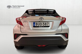 Toyota C-HR vaihtoauto