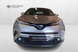 Toyota C-HR vaihtoauto