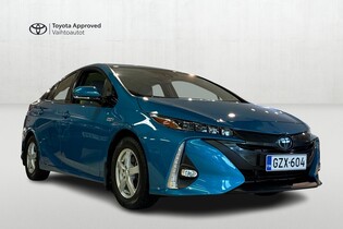 Toyota Prius Plug-in vaihtoauto