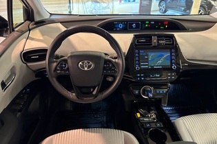 Toyota Prius Plug-in vaihtoauto