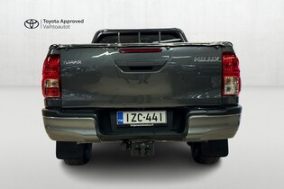 Toyota Hilux vaihtoauto