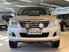 Toyota Hilux vaihtoauto