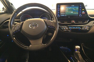 Toyota C-HR vaihtoauto