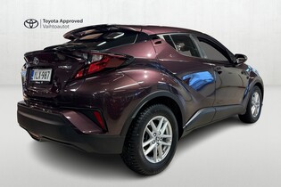 Toyota C-HR vaihtoauto