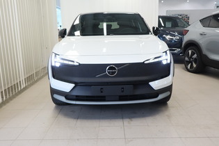 Volvo EX30 Cross Country vaihtoauto