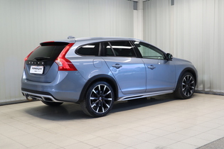 Volvo V60 Cross Country vaihtoauto