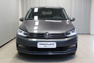Volkswagen Touran vaihtoauto