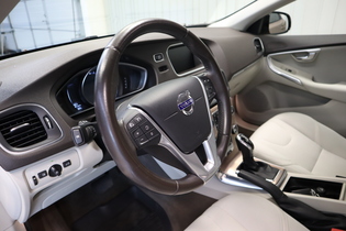 Volvo V40 Cross Country vaihtoauto