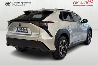 Toyota bZ4X vaihtoauto