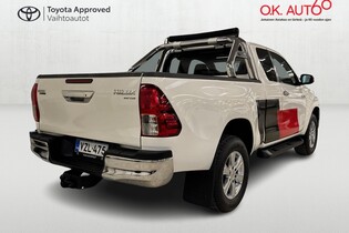 Toyota Hilux vaihtoauto