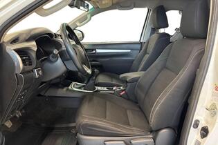 Toyota Hilux vaihtoauto