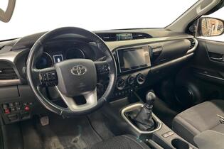 Toyota Hilux vaihtoauto