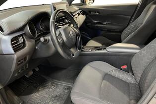 Toyota C-HR vaihtoauto