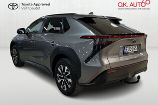 Toyota bZ4X vaihtoauto