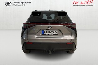 Toyota bZ4X vaihtoauto