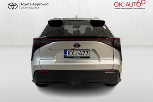 Toyota bZ4X vaihtoauto