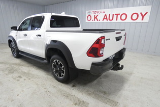 Toyota Hilux vaihtoauto