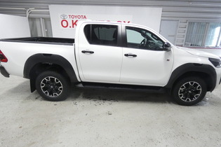 Toyota Hilux vaihtoauto
