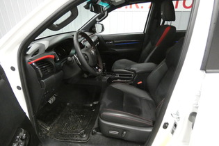 Toyota Hilux vaihtoauto