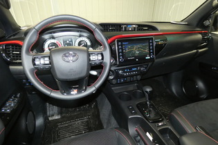 Toyota Hilux vaihtoauto