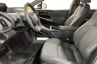 Toyota bZ4X vaihtoauto