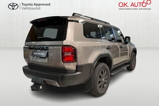 Toyota Land Cruiser vaihtoauto