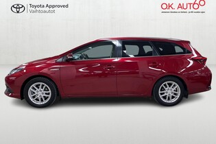 Toyota Auris vaihtoauto