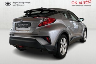 Toyota C-HR vaihtoauto