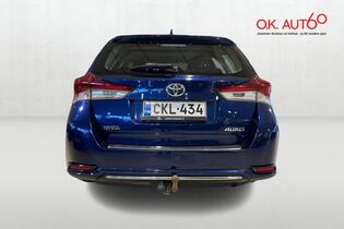 Toyota Auris vaihtoauto