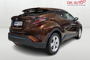 Toyota C-HR vaihtoauto