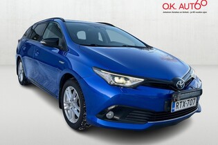 Toyota Auris vaihtoauto