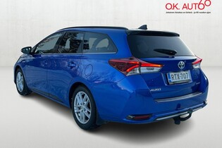 Toyota Auris vaihtoauto