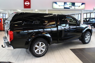 Nissan Navara vaihtoauto