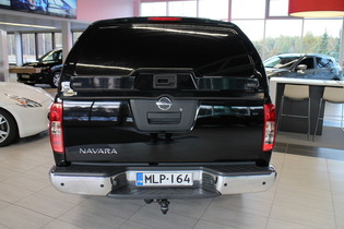 Nissan Navara vaihtoauto