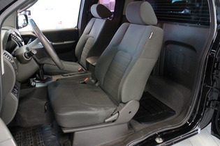 Nissan Navara vaihtoauto