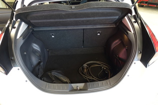 Nissan Leaf vaihtoauto