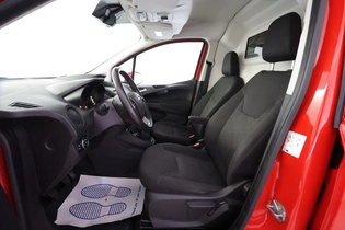 Ford Transit Courier vaihtoauto