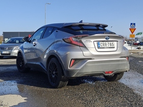 Toyota C-HR vaihtoauto