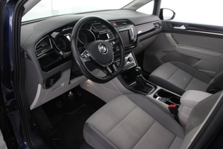 Volkswagen Touran vaihtoauto