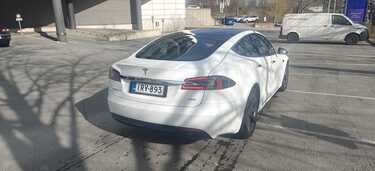 Tesla Model S vaihtoauto
