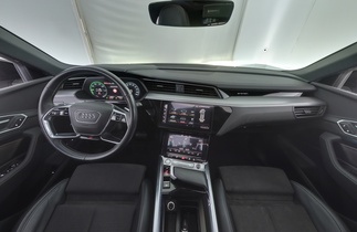Audi e-tron vaihtoauto