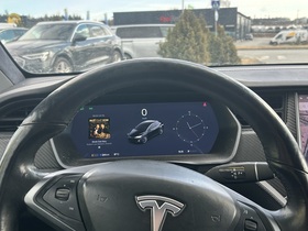 Tesla Model X vaihtoauto