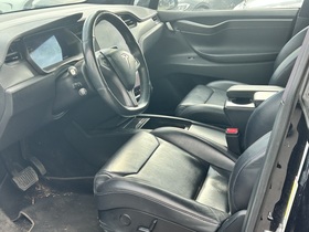 Tesla Model X vaihtoauto