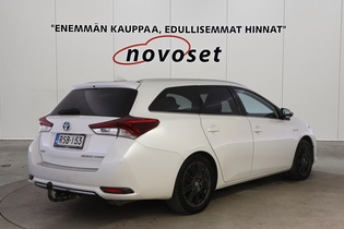 Toyota Auris vaihtoauto