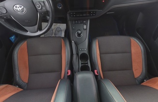 Toyota Auris vaihtoauto