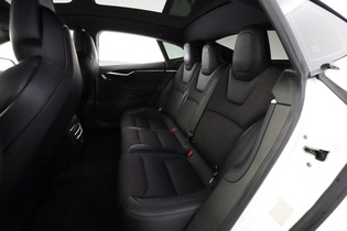 Tesla Model S vaihtoauto